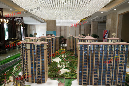 南湖正大·繁华新城4室2厅2卫98万146m2出售